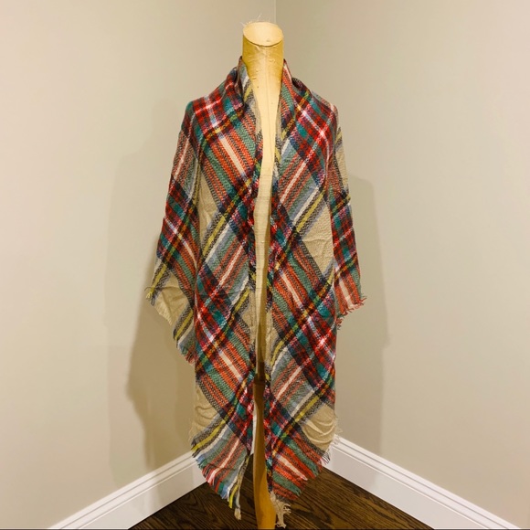 ⭐️Plaid Blanket Scarf⭐️ - Picture 2 of 4